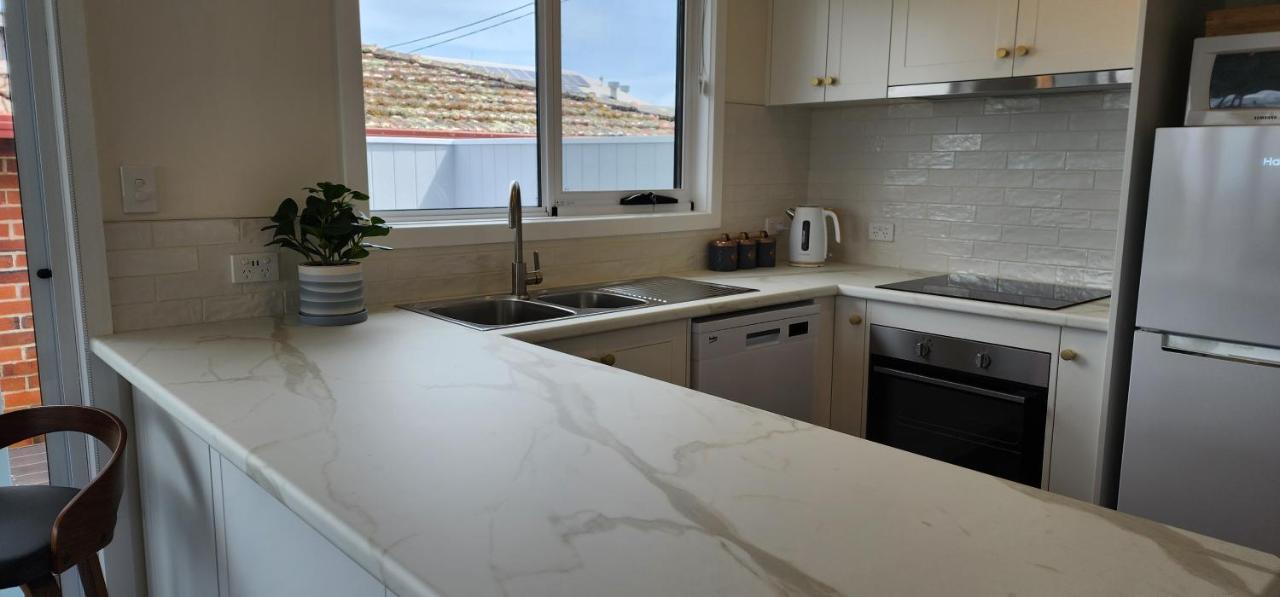 Stanley Village Waterfront Accommodation Dış mekan fotoğraf