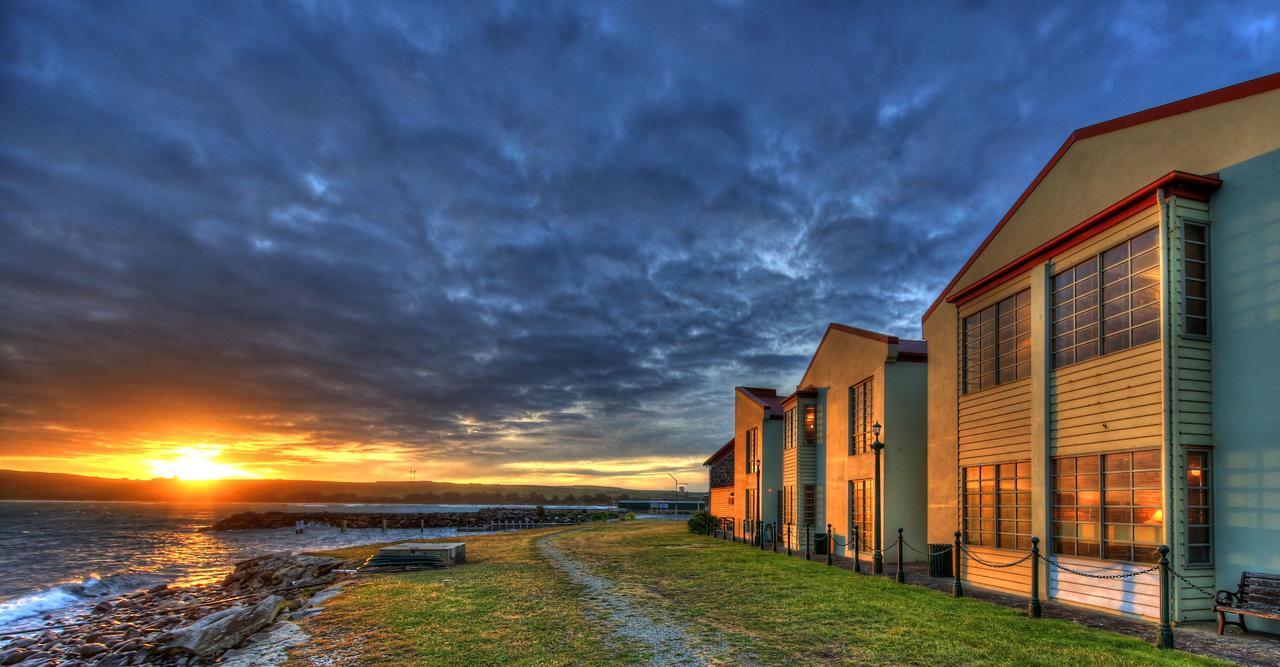 Stanley Village Waterfront Accommodation Dış mekan fotoğraf